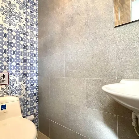 Gorgeous 8 Bedroom House W/ Pool In The Old Сasa de vacaciones Cartagena